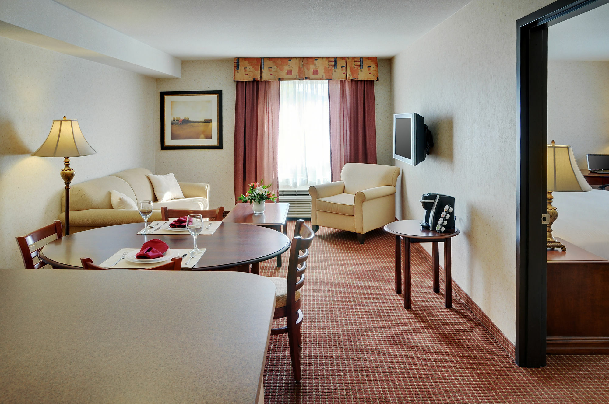 Pomeroy Inn & Suites Fort St. John Экстерьер фото